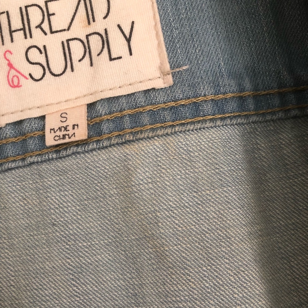 Thread & Supply Denim Hooded Vest Size Small - Picture 4 of 4